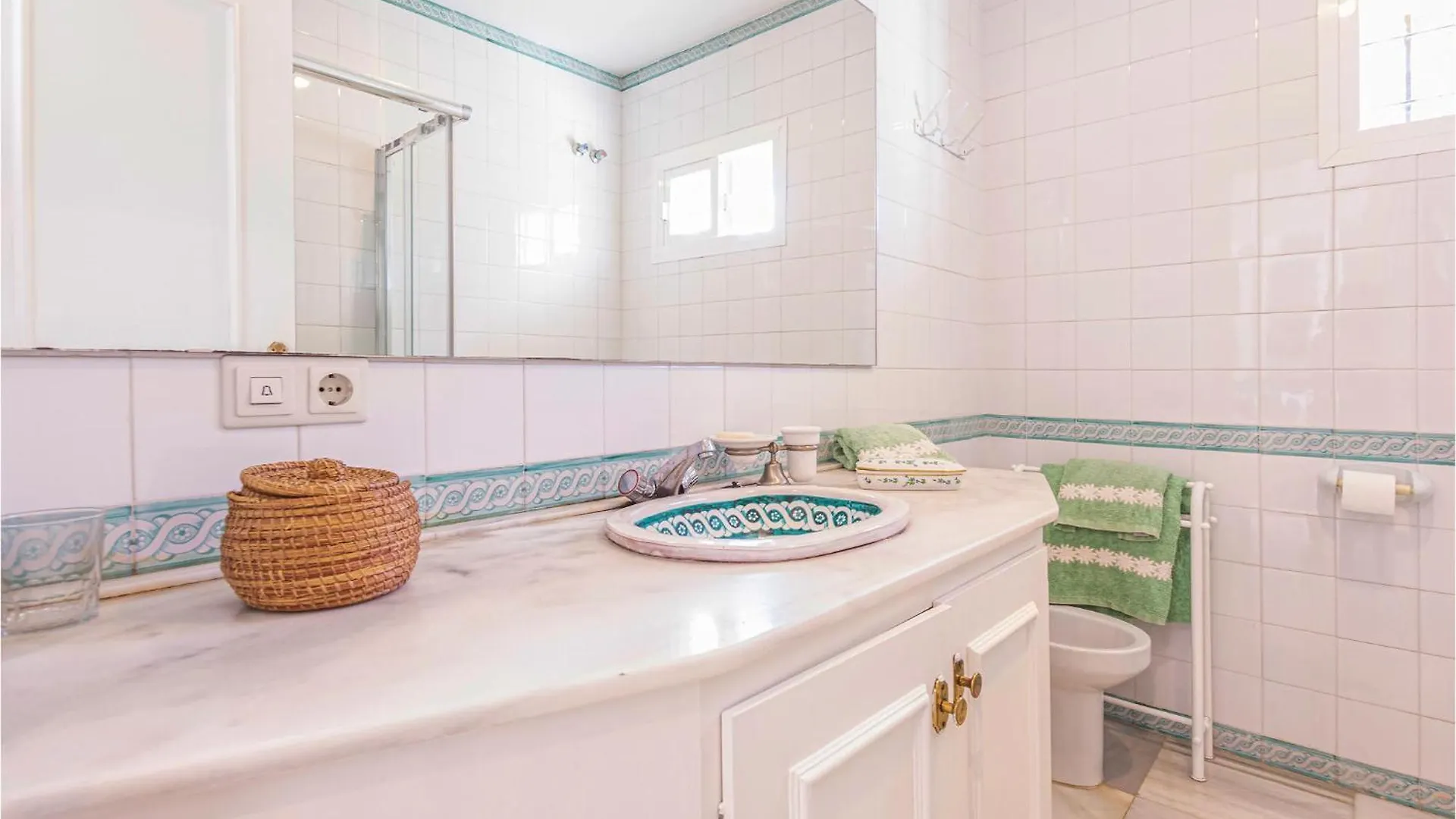 Awesome Home In Marbella With Wifi